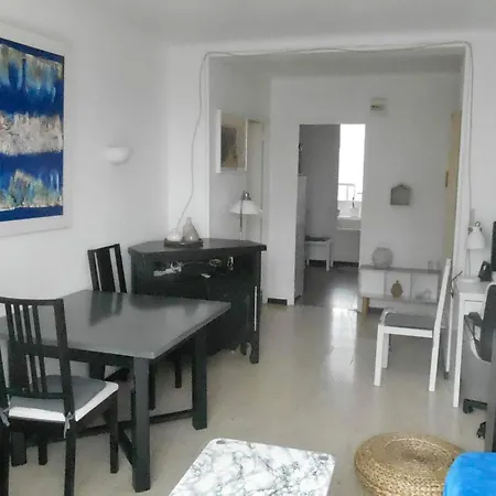 Bel Calme Proche Centre Apartment *